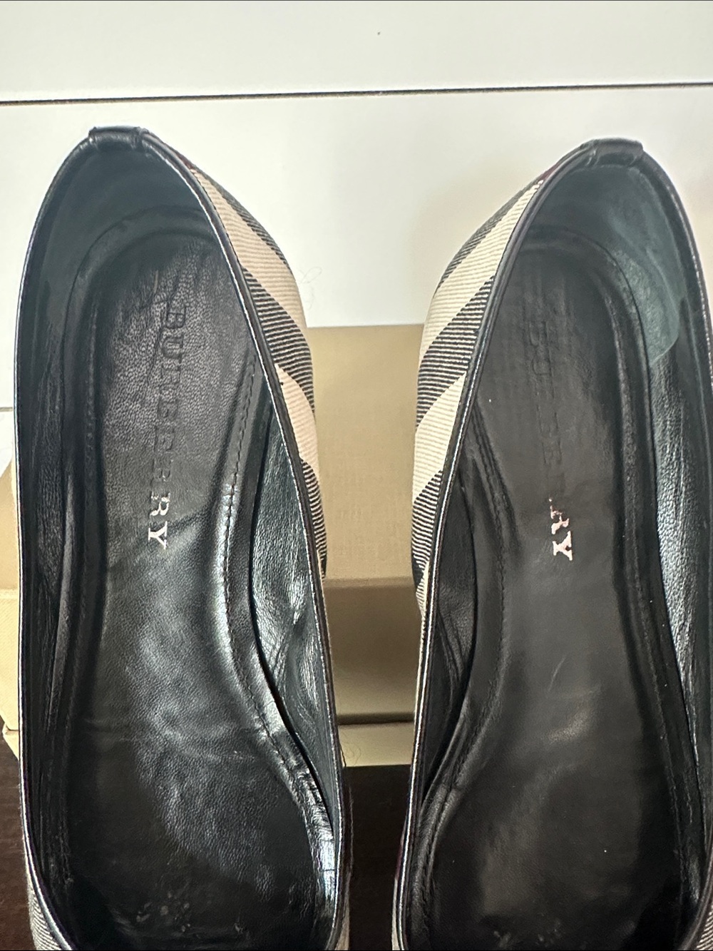 Burberry Black and Cream Check Round-Toe Ballet Flats - Picture 4 of 7